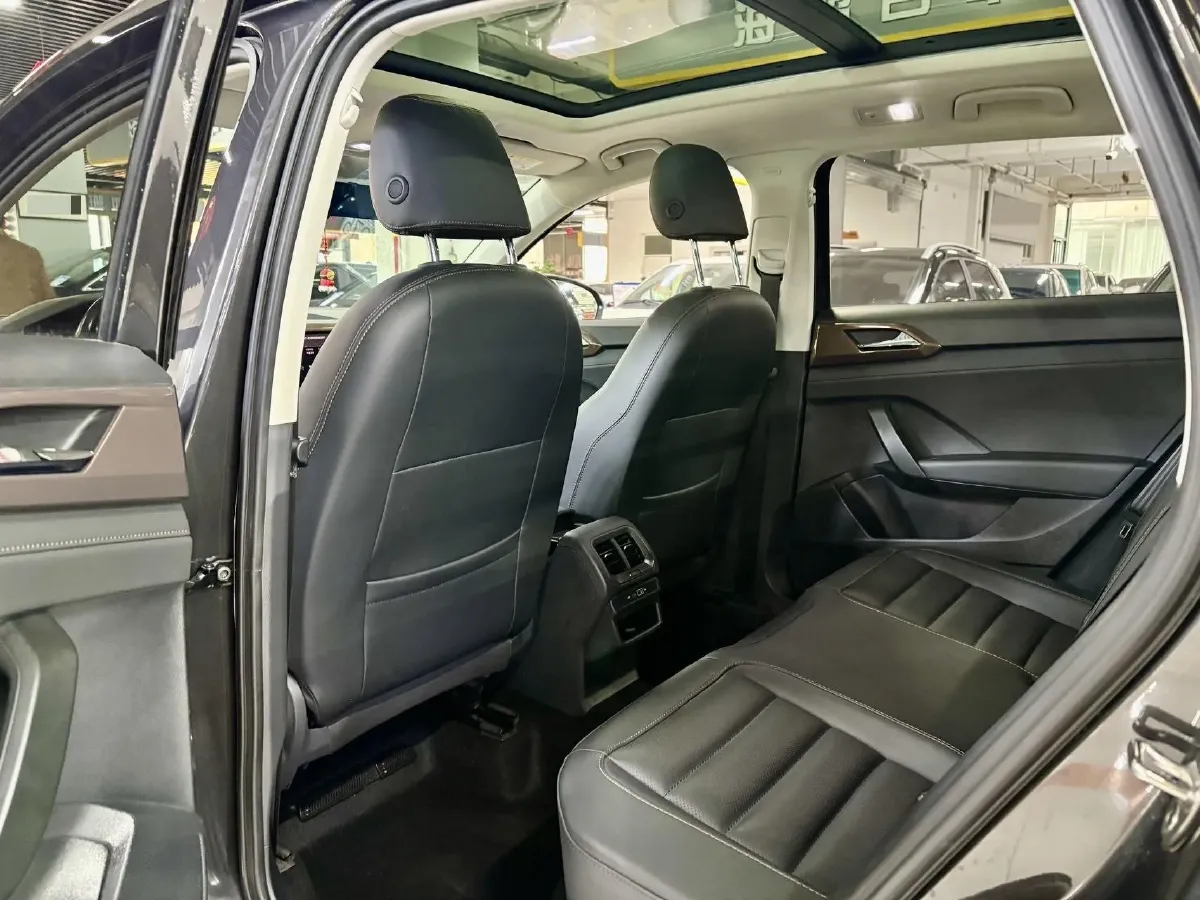 2022 Volkswagen Tharu 1.4T 150HP L4 7DCT,autocango,china used car exporter,china ev exporter,chinese used car exporter,chinese used ev exporter