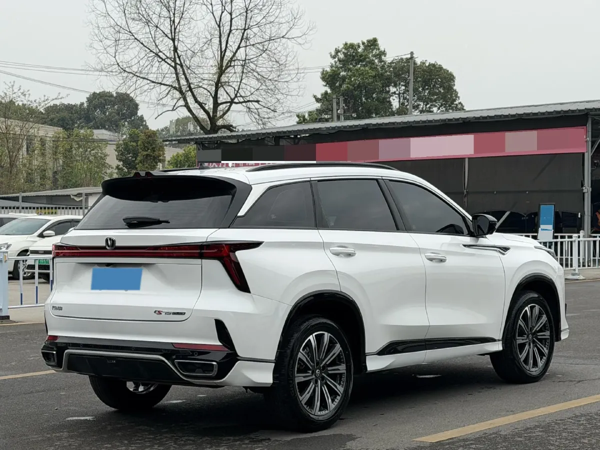 2024 ChangAn CS75 Plus 1.5T 188HP L4 8AT,autocango,china used car exporter,china ev exporter,chinese used car exporter,chinese used ev exporter