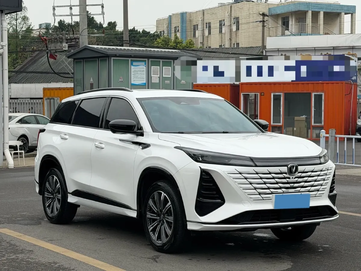 2024 ChangAn CS75 Plus 1.5T 188HP L4 8AT,autocango,china used car exporter,china ev exporter,chinese used car exporter,chinese used ev exporter