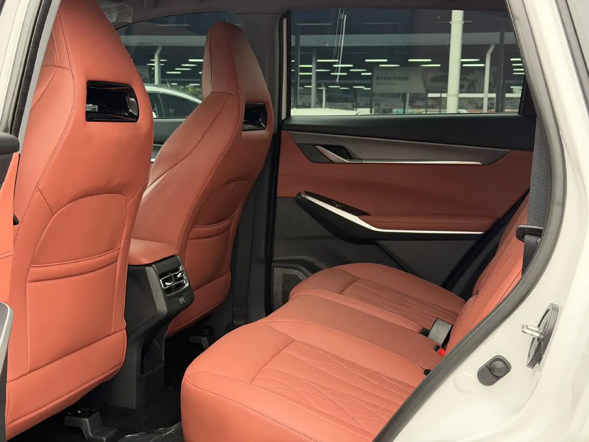 2024 ChangAn CS75 Plus 1.5T 188HP L4 8AT,autocango,china used car exporter,china ev exporter,chinese used car exporter,chinese used ev exporter