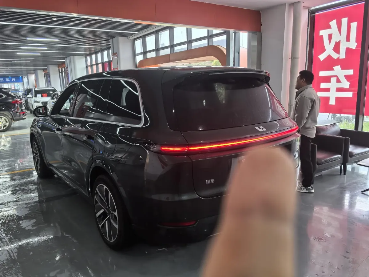 2024 Li L9 Range Extended 154HP REEV 52.3KWH,autocango,china used car exporter,china ev exporter,chinese used car exporter,chinese used ev exporter