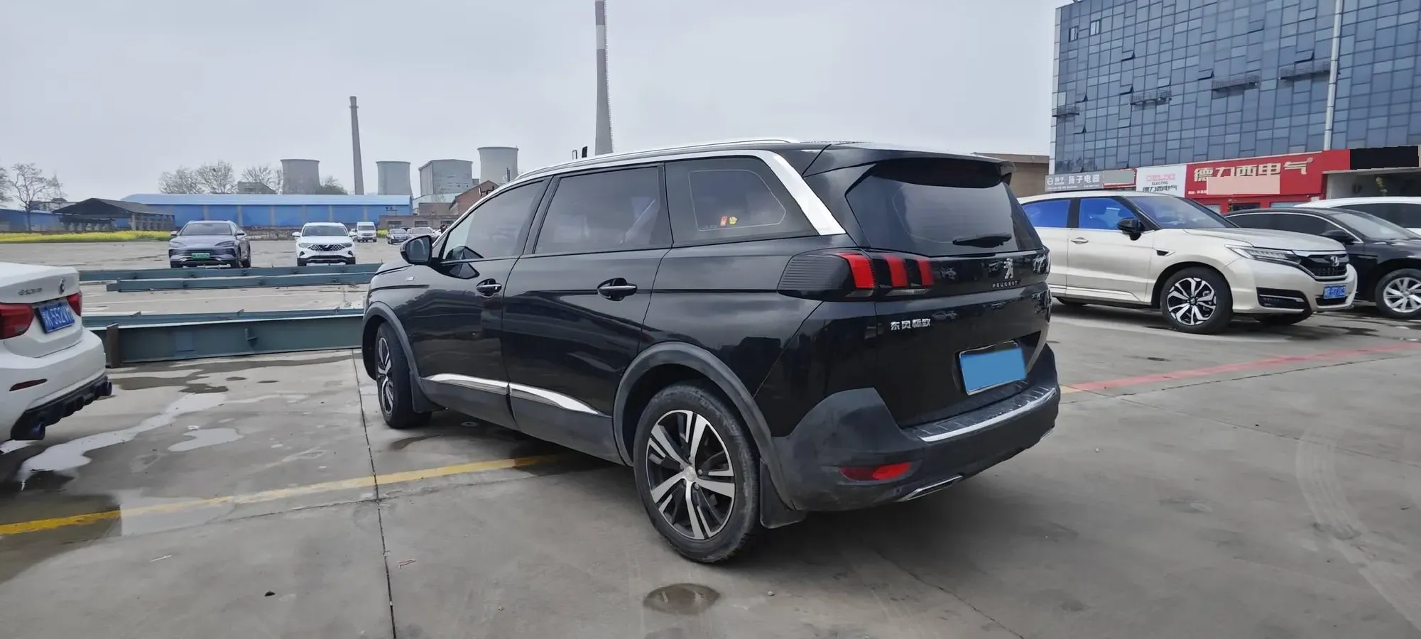 2019 Peugeot 5008 1.8T 204HP L4 6AT,autocango,china used car exporter,china ev exporter,chinese used car exporter,chinese used ev exporter