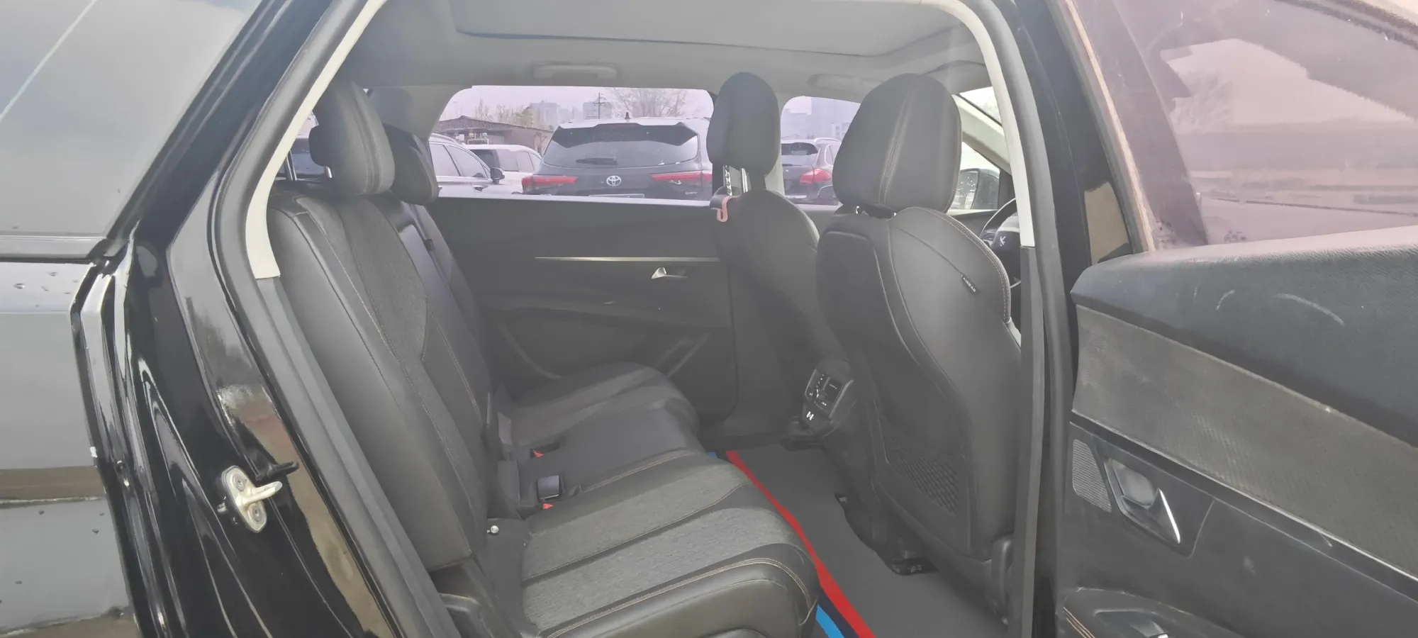 2019 Peugeot 5008 1.8T 204HP L4 6AT,autocango,china used car exporter,china ev exporter,chinese used car exporter,chinese used ev exporter