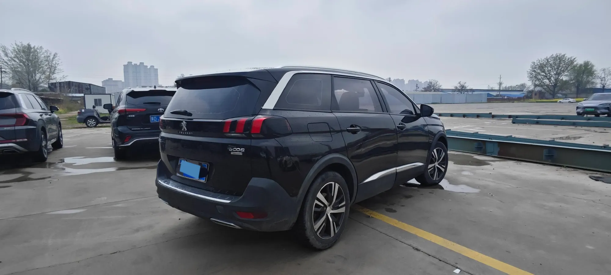 2019 Peugeot 5008 1.8T 204HP L4 6AT,autocango,china used car exporter,china ev exporter,chinese used car exporter,chinese used ev exporter