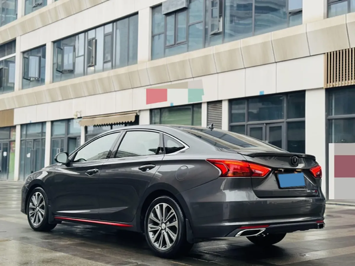 2021 ChangAn Raeton CC 1.5T 180HP L4 7DCT,autocango,china used car exporter,china ev exporter,chinese used car exporter,chinese used ev exporter