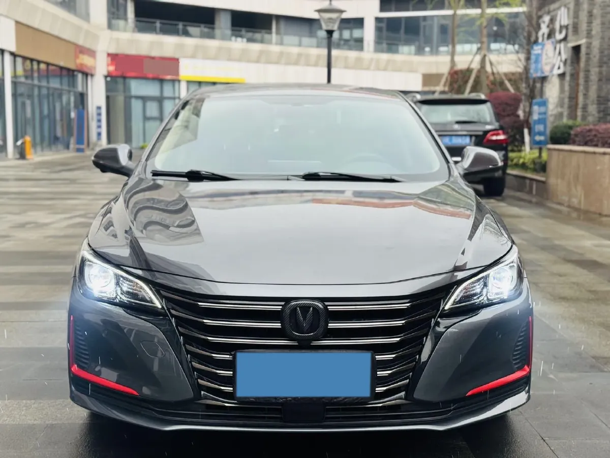 2021 ChangAn Raeton CC 1.5T 180HP L4 7DCT,autocango,china used car exporter,china ev exporter,chinese used car exporter,chinese used ev exporter