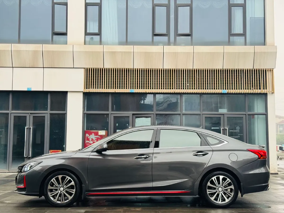 2021 ChangAn Raeton CC 1.5T 180HP L4 7DCT,autocango,china used car exporter,china ev exporter,chinese used car exporter,chinese used ev exporter