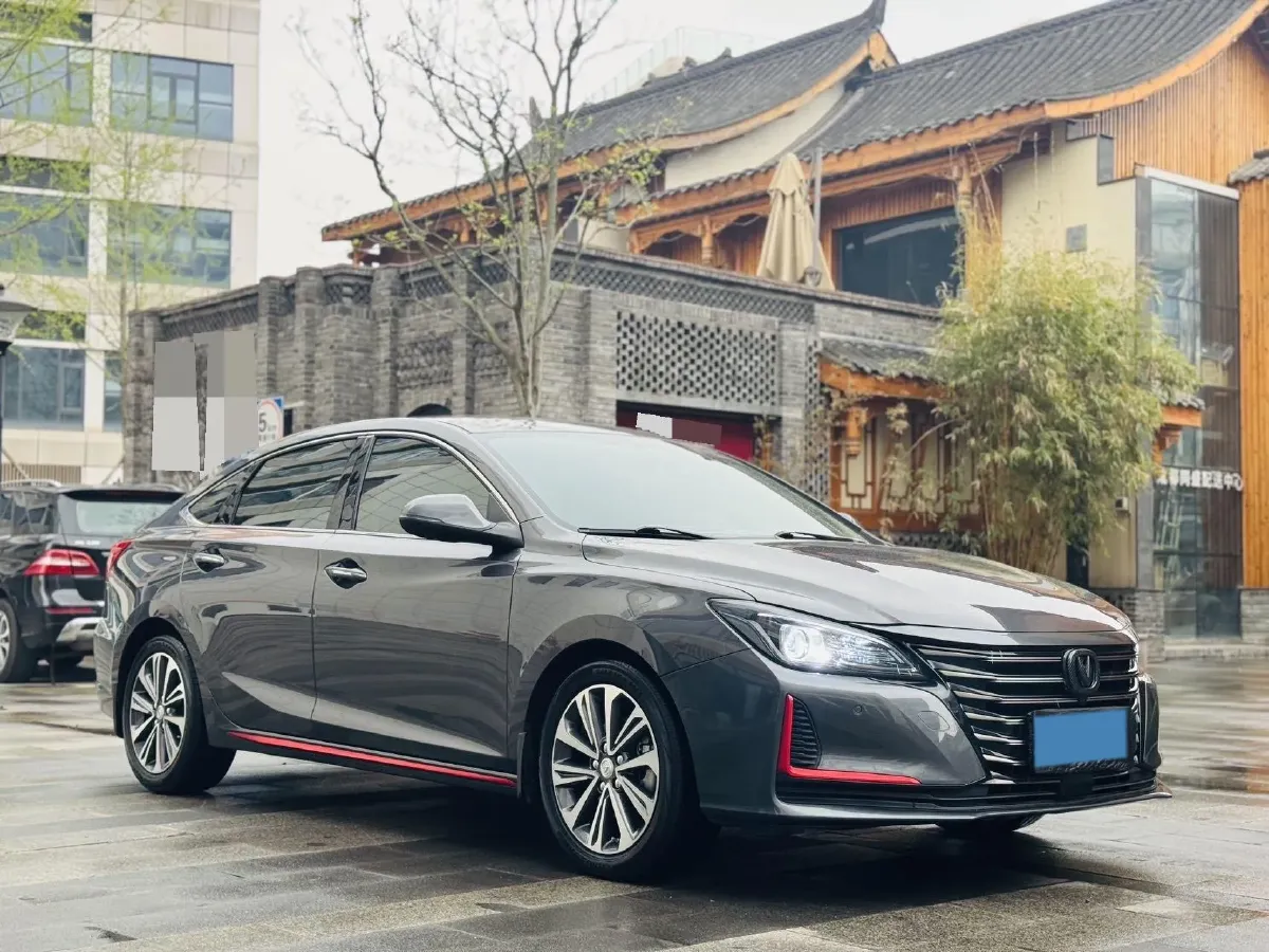 2021 ChangAn Raeton CC 1.5T 180HP L4 7DCT,autocango,china used car exporter,china ev exporter,chinese used car exporter,chinese used ev exporter