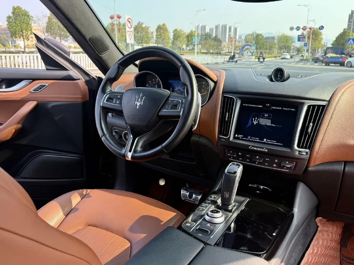 2019 Maserati Levante 3.0T 350HP V6 8AT,autocango,china used car exporter,china ev exporter,chinese used car exporter,chinese used ev exporter