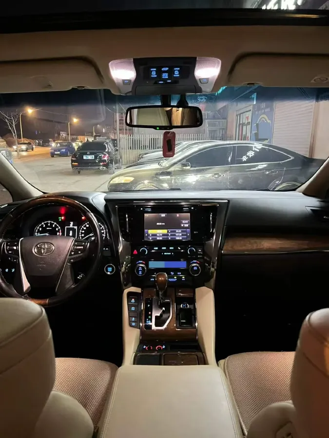 2018 Toyota Alphard 3.5L 301HP V6 8AT,autocango,china used car exporter,china ev exporter,chinese used car exporter,chinese used ev exporter
