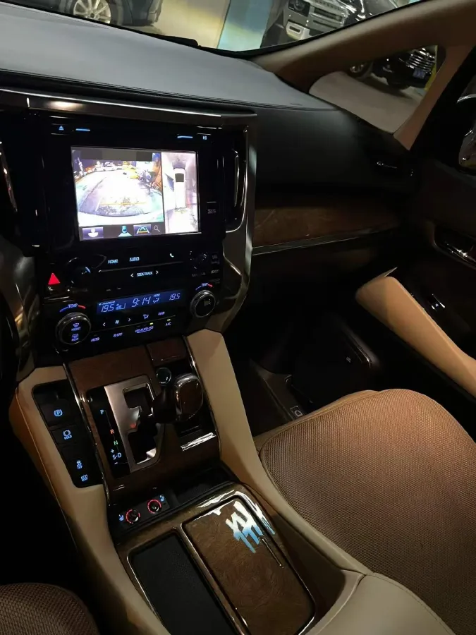 2018 Toyota Alphard 3.5L 301HP V6 8AT,autocango,china used car exporter,china ev exporter,chinese used car exporter,chinese used ev exporter