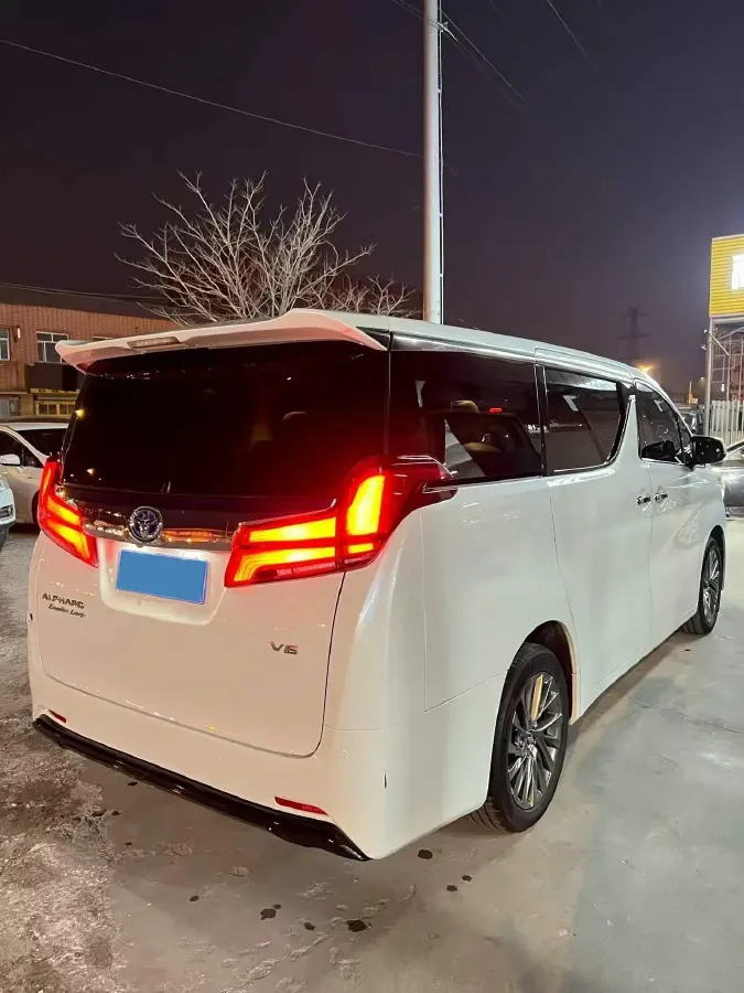 2018 Toyota Alphard 3.5L 301HP V6 8AT,autocango,china used car exporter,china ev exporter,chinese used car exporter,chinese used ev exporter
