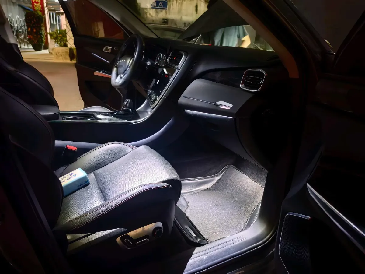 2019 Beijing BJ40 2.0T 218HP L4 6AT,autocango,china used car exporter,china ev exporter,chinese used car exporter,chinese used ev exporter