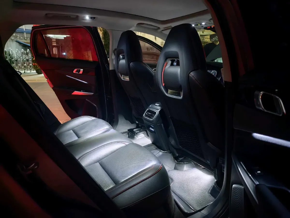 2019 Beijing BJ40 2.0T 218HP L4 6AT,autocango,china used car exporter,china ev exporter,chinese used car exporter,chinese used ev exporter