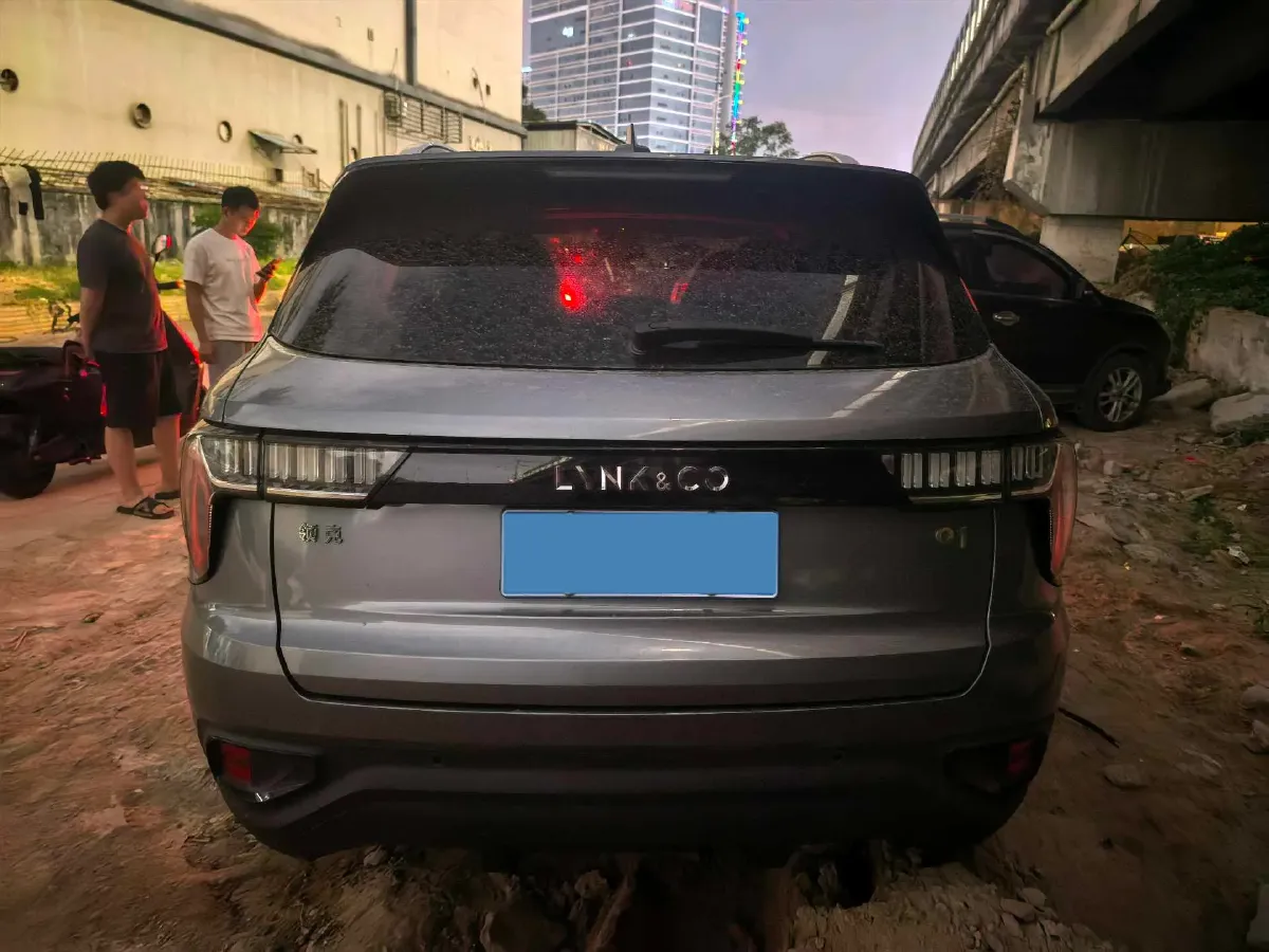 2019 Beijing BJ40 2.0T 218HP L4 6AT,autocango,china used car exporter,china ev exporter,chinese used car exporter,chinese used ev exporter