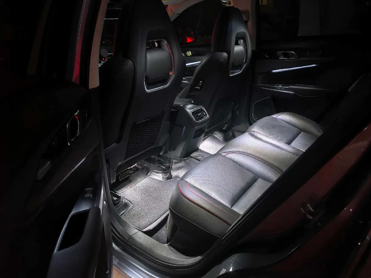 2019 Beijing BJ40 2.0T 218HP L4 6AT,autocango,china used car exporter,china ev exporter,chinese used car exporter,chinese used ev exporter