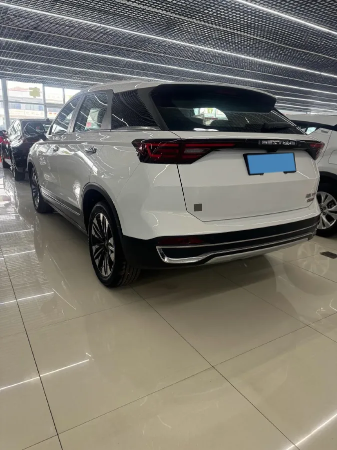2023 Bestune T77 1.5T 169HP L4 7DCT,autocango,china used car exporter,china ev exporter,chinese used car exporter,chinese used ev exporter
