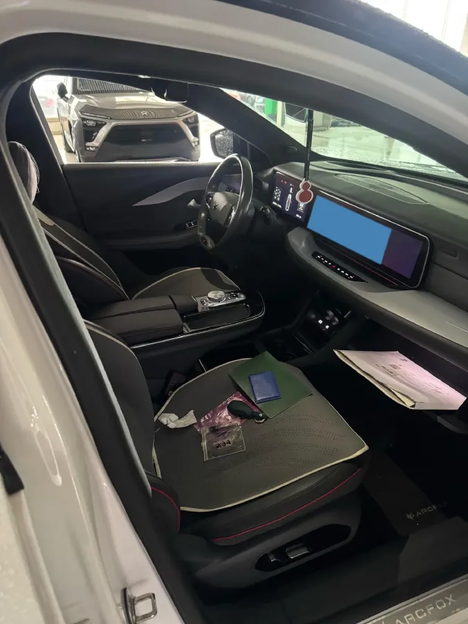 2022 ARCFOX αS BEV 74.5KWH,autocango,china used car exporter,china ev exporter,chinese used car exporter,chinese used ev exporter