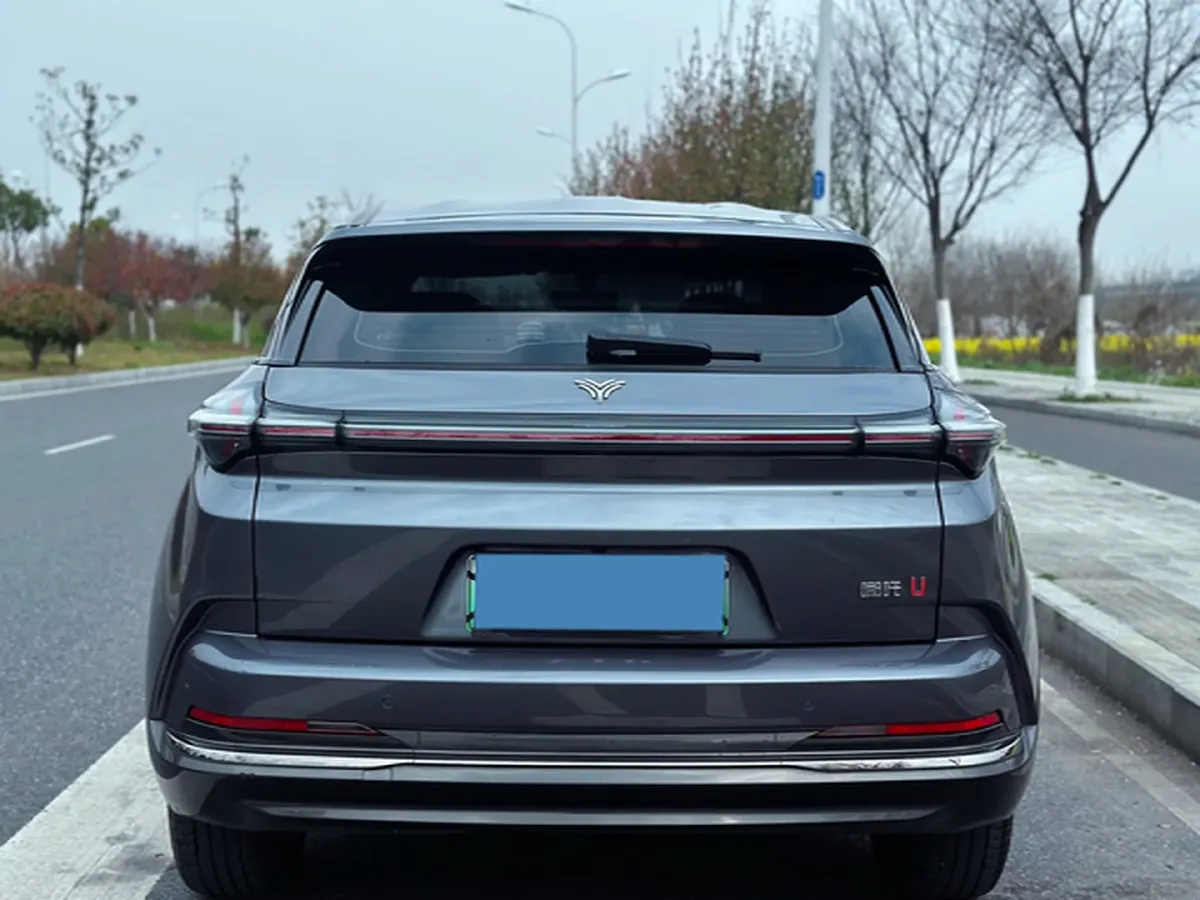 2022 GAC Trumpchi GS4 Plus 2.0T 252HP L4 6AT,autocango,china used car exporter,china ev exporter,chinese used car exporter,chinese used ev exporter