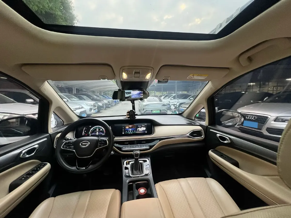 2021 GAC Trumpchi M6 1.5T 169HP L4 7DCT,autocango,china used car exporter,china ev exporter,chinese used car exporter,chinese used ev exporter