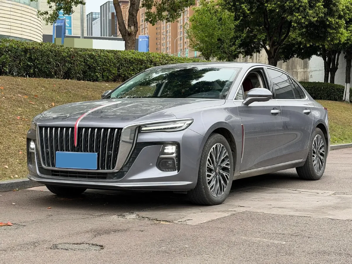 2023 HongQi H5 2.0T 224HP L4 8AT,autocango,china used car exporter,china ev exporter,chinese used car exporter,chinese used ev exporter