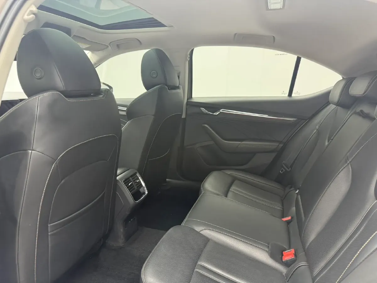 2021 Skoda Octavia 1.4T 150HP L4 7DCT,autocango,china used car exporter,china ev exporter,chinese used car exporter,chinese used ev exporter