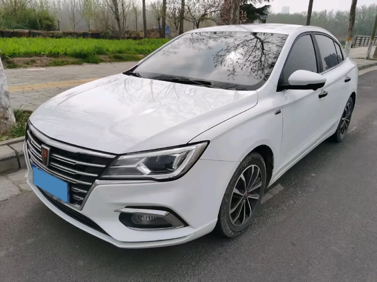 2020 Roewe i5 1.5L 120HP L4 CVT,autocango,china used car exporter,china ev exporter,chinese used car exporter,chinese used ev exporter