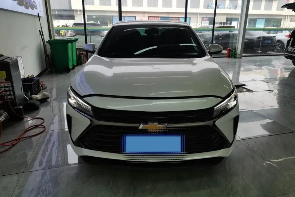 2023 Chevrolet Monza 1.5L 113HP L4 6DCT,autocango,china used car exporter,china ev exporter,chinese used car exporter,chinese used ev exporter