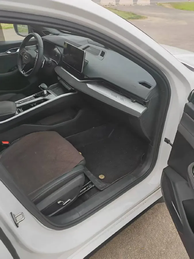 2024 Geely Preface 2.0T 190HP L4 7DCT,autocango,china used car exporter,china ev exporter,chinese used car exporter,chinese used ev exporter