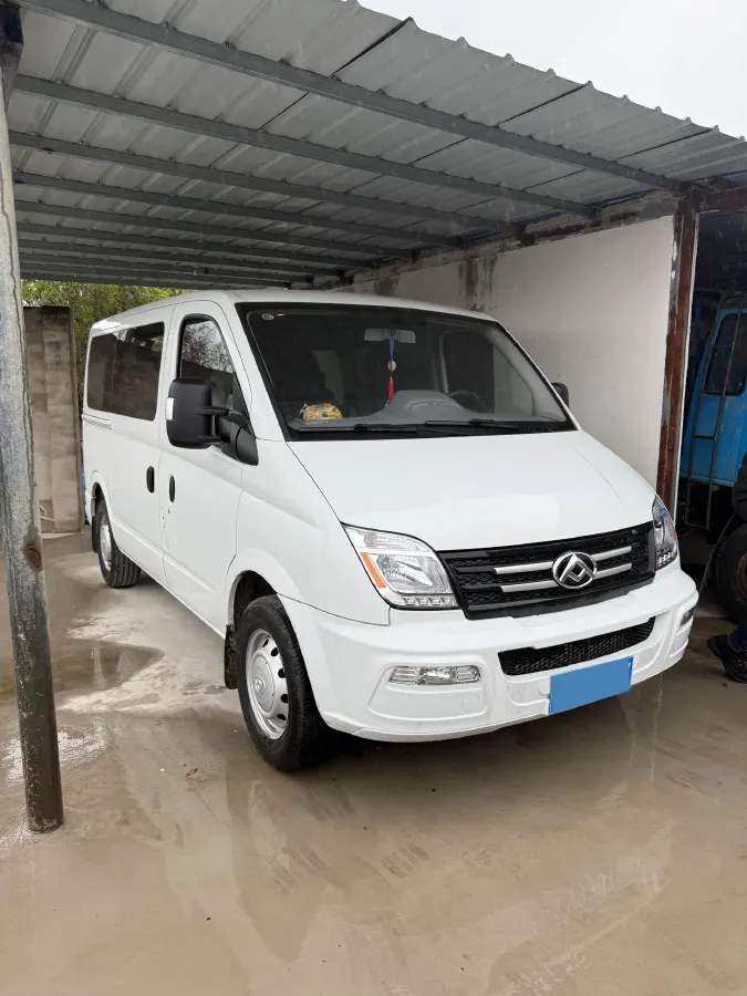 2023 MAXUS XinTu V80 2.0T 127HP L4 6MT,autocango,china used car exporter,china ev exporter,chinese used car exporter,chinese used ev exporter