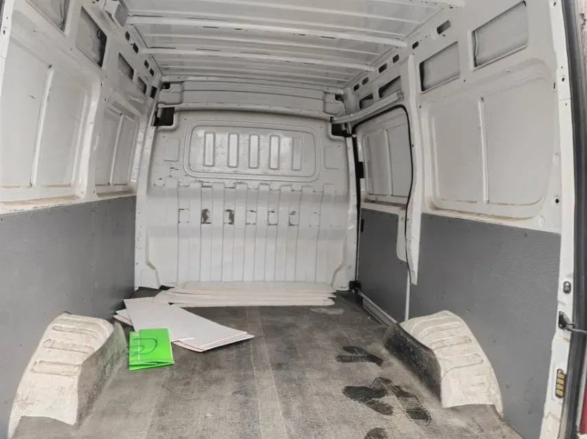 2021 MAXUS XinTu V80 2.0T 127HP L4 6MT,autocango,china used car exporter,china ev exporter,chinese used car exporter,chinese used ev exporter