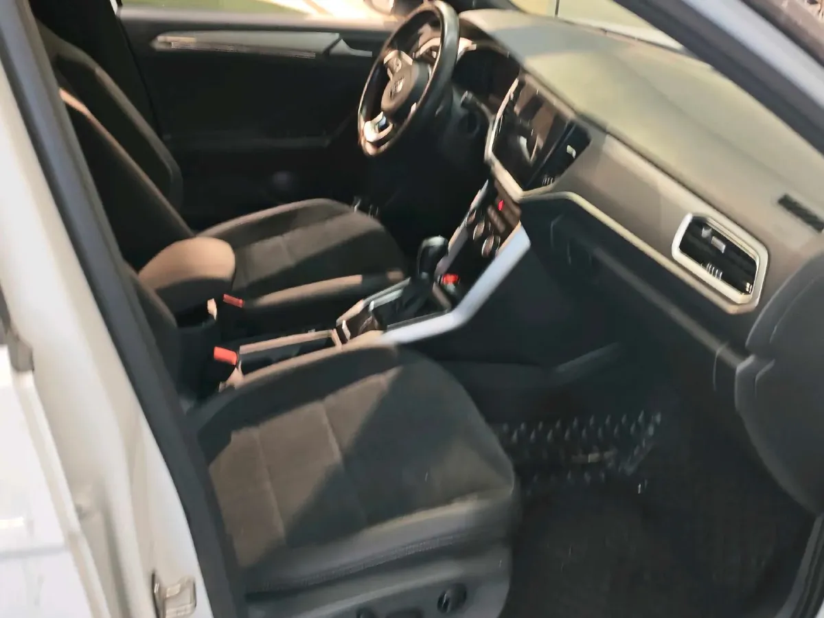 2022 Volkswagen T-Roc 1.4T 150HP L4 7DCT,autocango,china used car exporter,china ev exporter,chinese used car exporter,chinese used ev exporter