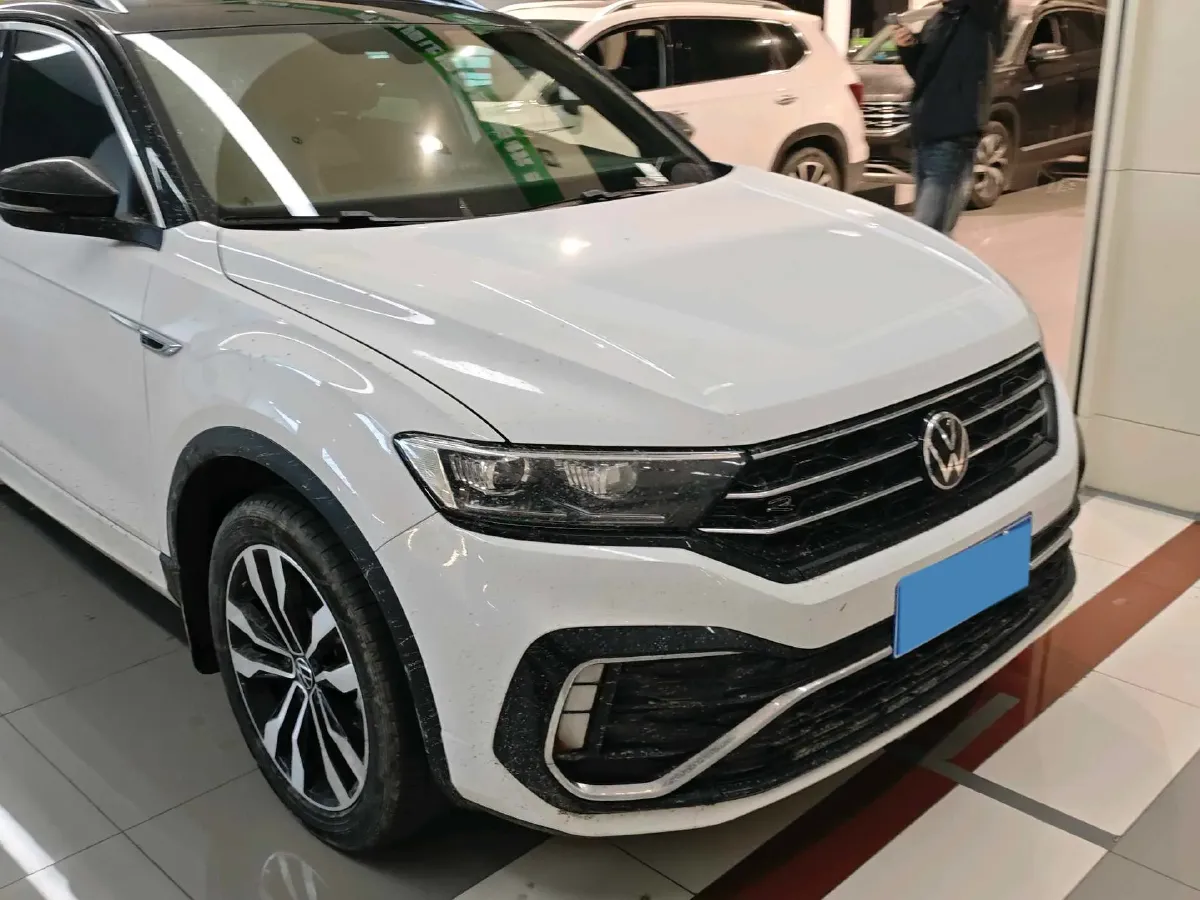 2022 Volkswagen T-Roc 1.4T 150HP L4 7DCT,autocango,china used car exporter,china ev exporter,chinese used car exporter,chinese used ev exporter