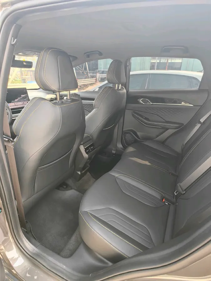 2025 Geely Coolray 1.5T 181HP L4 7DCT,autocango,china used car exporter,china ev exporter,chinese used car exporter,chinese used ev exporter