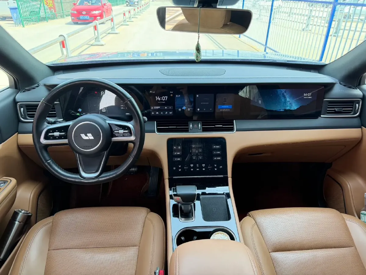 2021 Li ONE Range Extended 131HP REEV 40.5KWH,autocango,china used car exporter,china ev exporter,chinese used car exporter,chinese used ev exporter