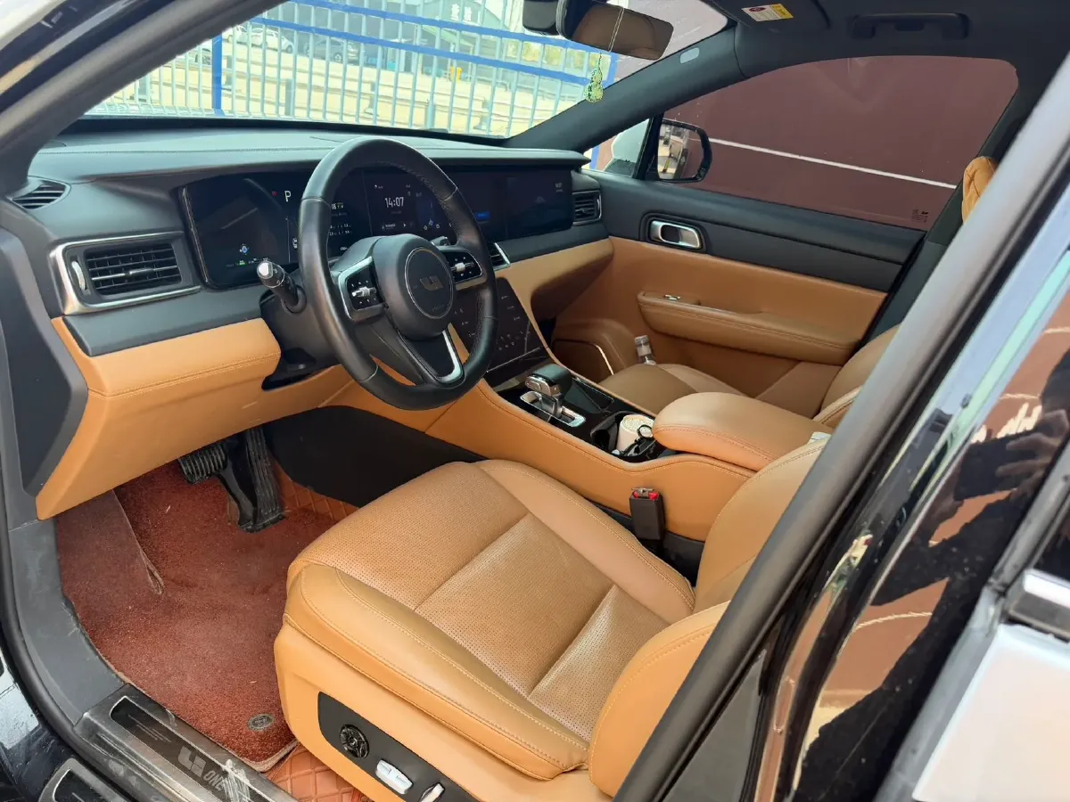 2021 Li ONE Range Extended 131HP REEV 40.5KWH,autocango,china used car exporter,china ev exporter,chinese used car exporter,chinese used ev exporter