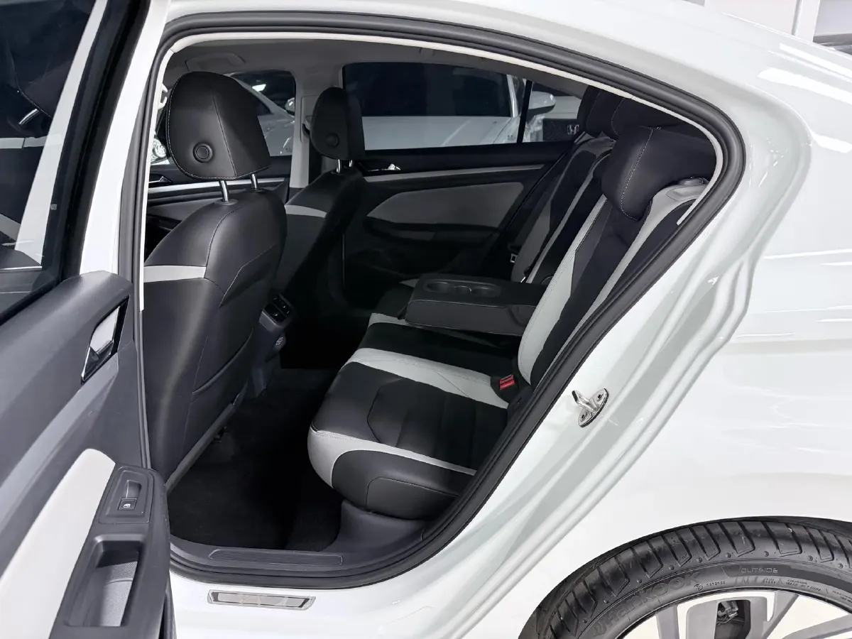 2023 Volkswagen Bora 1.4T 150HP L4 7DCT,autocango,china used car exporter,china ev exporter,chinese used car exporter,chinese used ev exporter