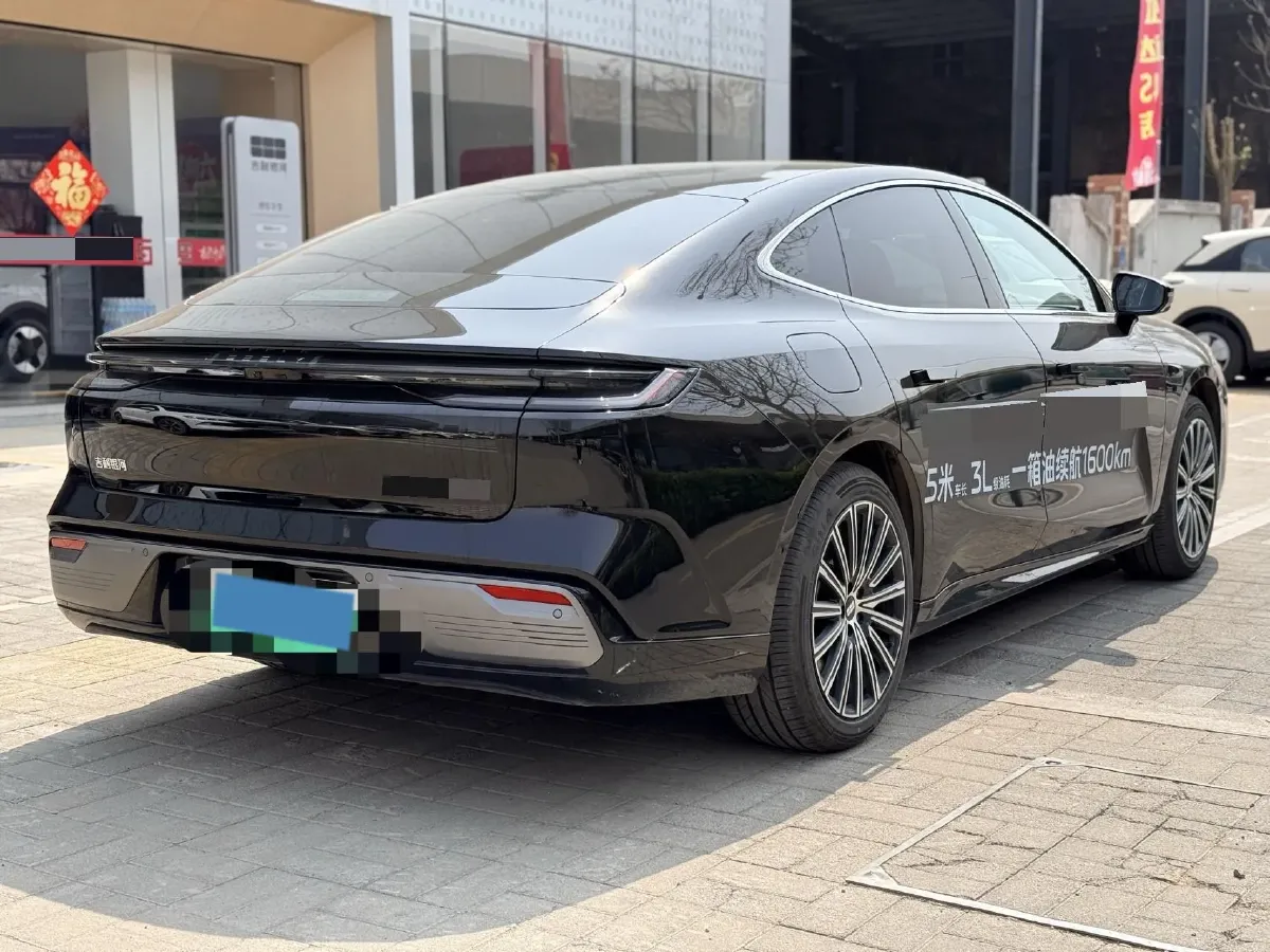 2025 Geely Galaxy Starshine 8 1.5L 112HP L4 1DHT PHEV,autocango,china used car exporter,china ev exporter,chinese used car exporter,chinese used ev exporter
