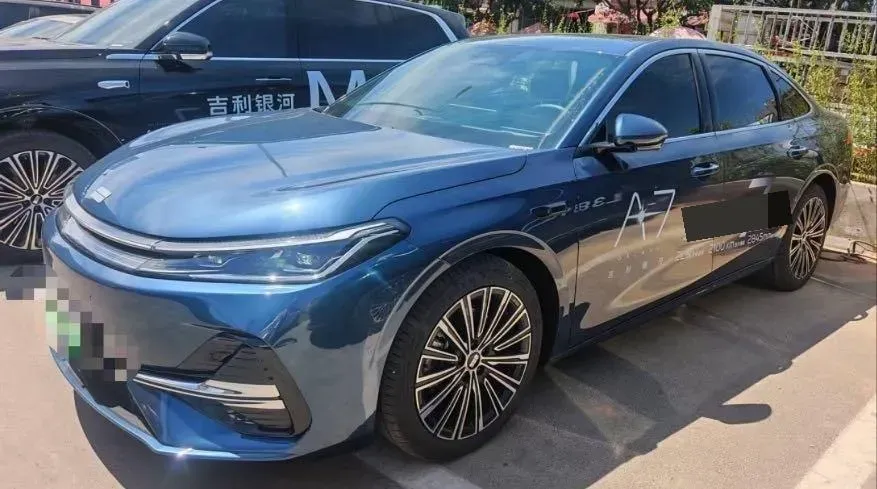 2025 Geely Galaxy A7 1.5L 112HP L4 1DHT PHEV,autocango,china used car exporter,china ev exporter,chinese used car exporter,chinese used ev exporter