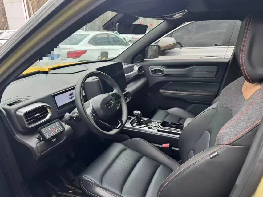 2025 Geely Cowboy 1.5T 181HP L4 7DCT,autocango,china used car exporter,china ev exporter,chinese used car exporter,chinese used ev exporter