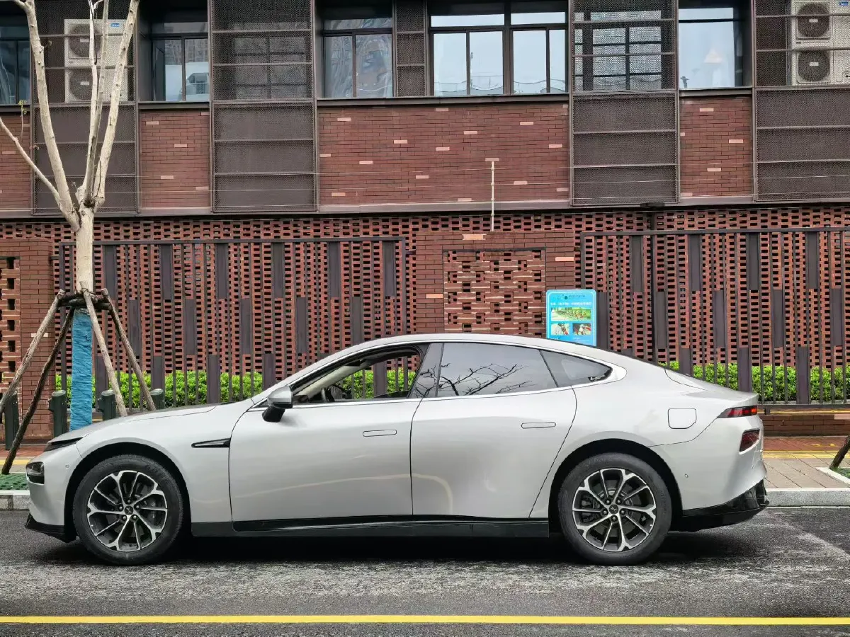 2020 Xpeng P7 BEV 70.8KWH,autocango,china used car exporter,china ev exporter,chinese used car exporter,chinese used ev exporter