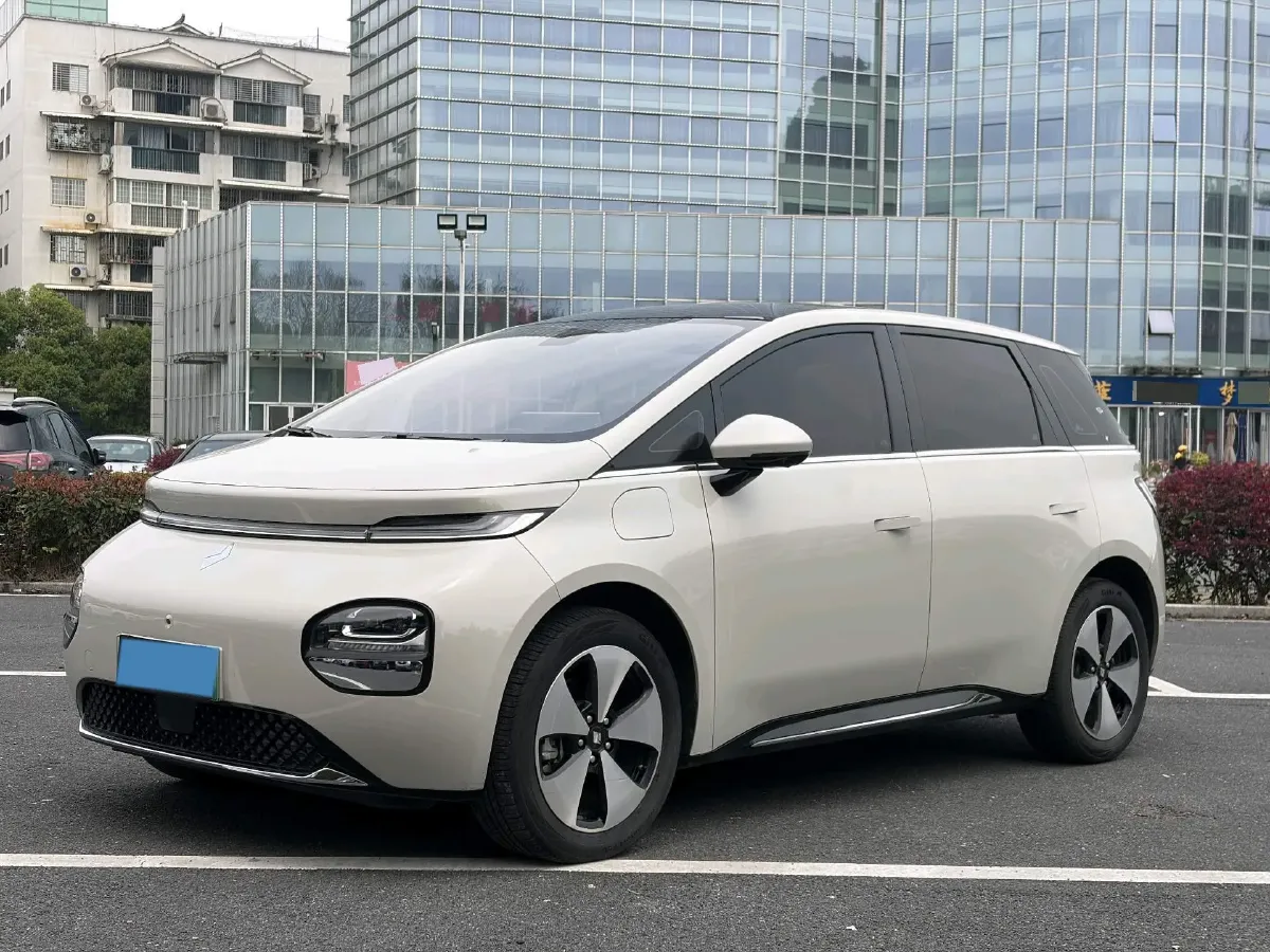 2023 BaoJun Cloud BEV 50.6KWH,autocango,china used car exporter,china ev exporter,chinese used car exporter,chinese used ev exporter