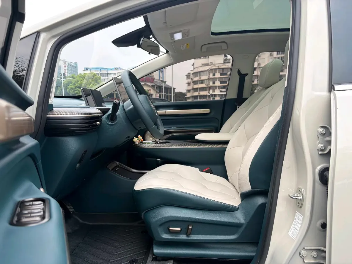 2023 BaoJun Cloud BEV 50.6KWH,autocango,china used car exporter,china ev exporter,chinese used car exporter,chinese used ev exporter