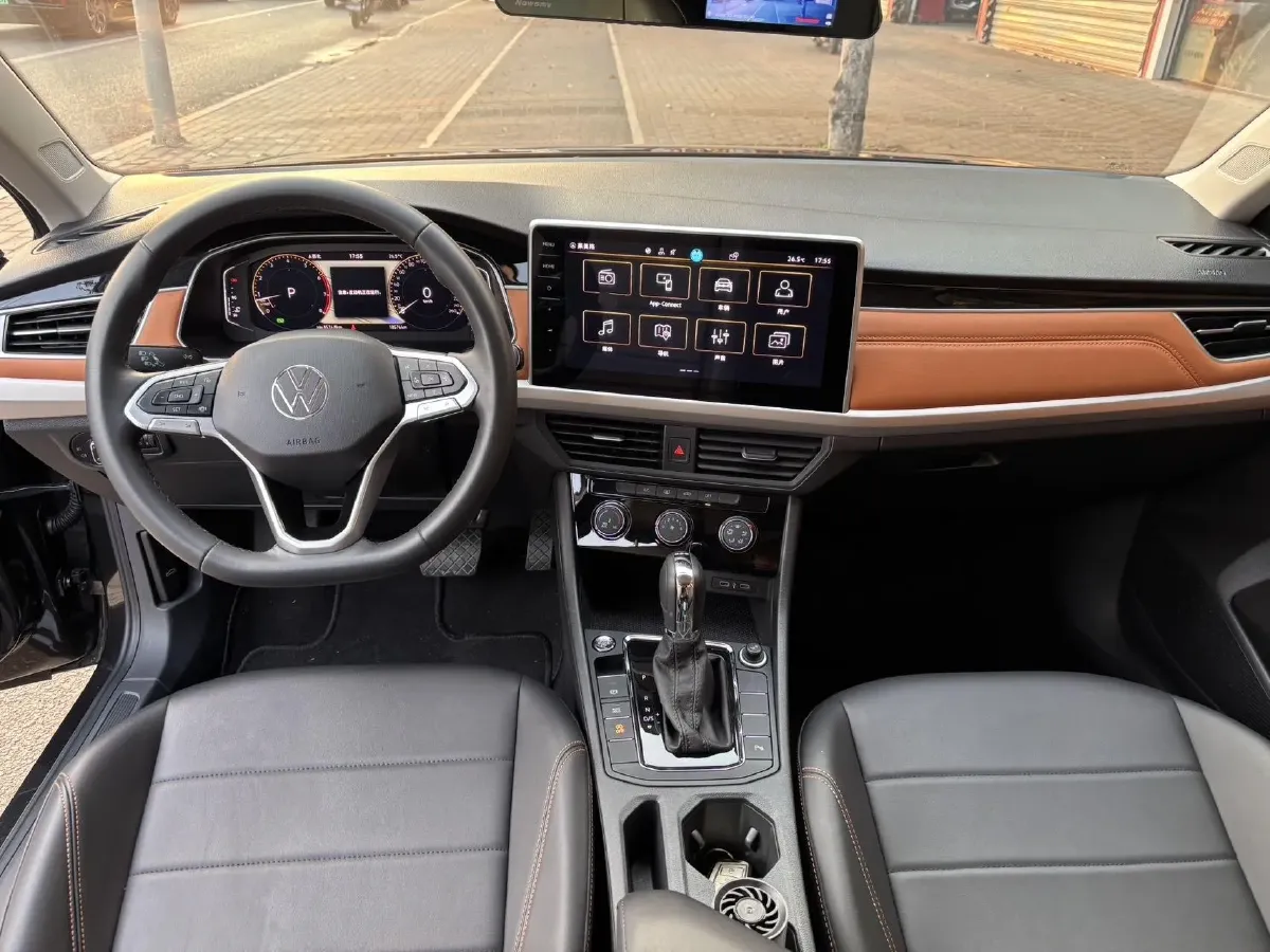 2023 Volkswagen Bora 1.2T 116HP L4 7DCT,autocango,china used car exporter,china ev exporter,chinese used car exporter,chinese used ev exporter