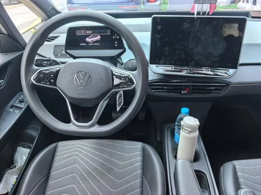 2025 Volkswagen ID.3 BEV 52.8KWH,autocango,china used car exporter,china ev exporter,chinese used car exporter,chinese used ev exporter