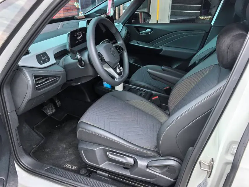 2025 Volkswagen ID.3 BEV 52.8KWH,autocango,china used car exporter,china ev exporter,chinese used car exporter,chinese used ev exporter