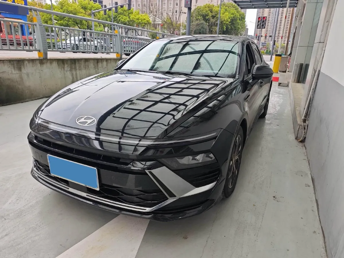 2024 Hyundai Sonata 1.5T 170HP L4 8AT,autocango,china used car exporter,china ev exporter,chinese used car exporter,chinese used ev exporter