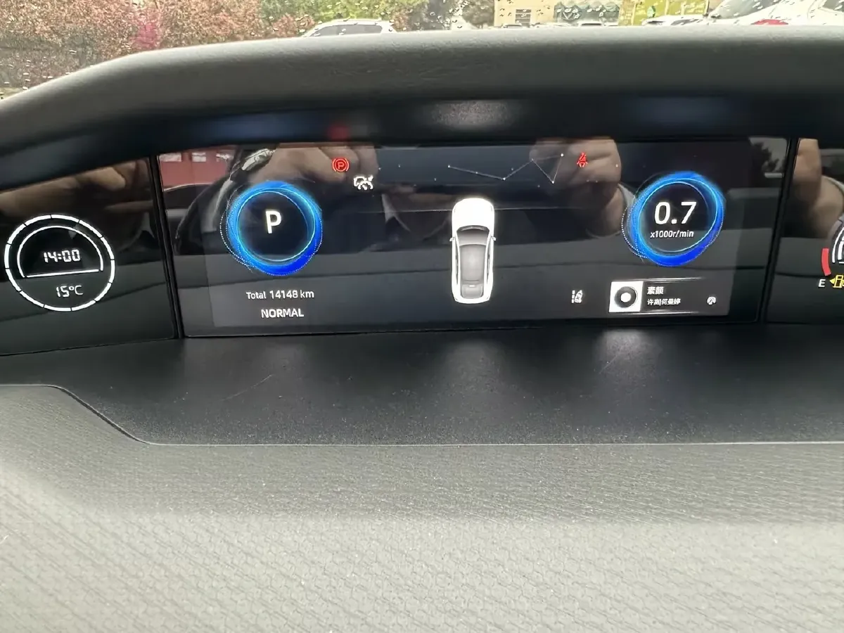 2023 ChangAn UNI-V 1.5T 188HP L4 7DCT,autocango,china used car exporter,china ev exporter,chinese used car exporter,chinese used ev exporter