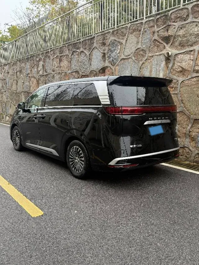 2025 Denza D9 1.5T 156HP L4 E-CVT PHEV 40KWH,autocango,china used car exporter,china ev exporter,chinese used car exporter,chinese used ev exporter