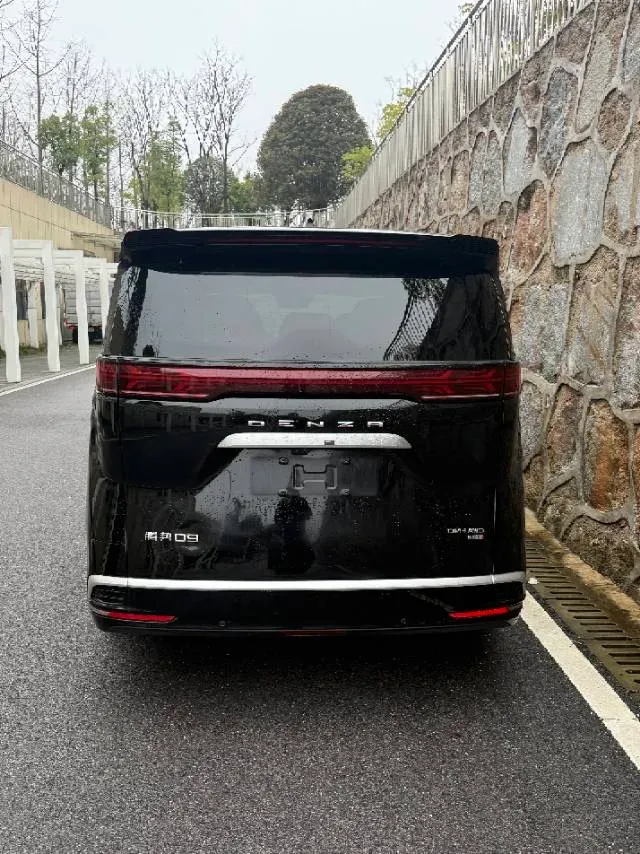 2025 Denza D9 1.5T 156HP L4 E-CVT PHEV 40KWH,autocango,china used car exporter,china ev exporter,chinese used car exporter,chinese used ev exporter